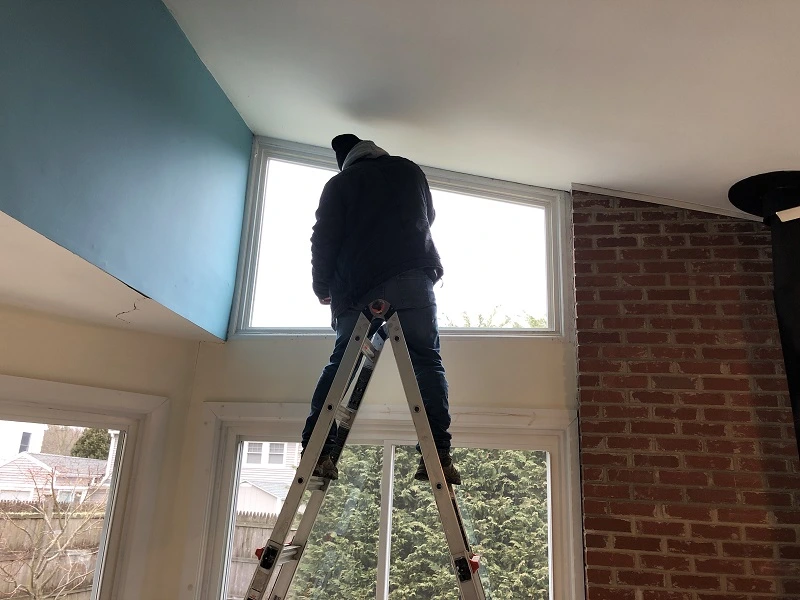 Sealing the interior of the window